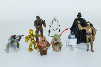 9 Star Wars Figurines