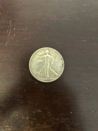 Beautiful 1937 Walking Liberty Silver Half Dollar 90 Silver Coin