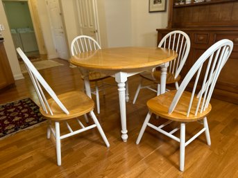 Country Style Maple Round Table & Spindleback Chairs