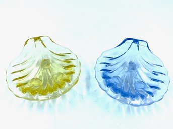 Adorable Diminutive Seashell Trinket Dishes/ashtrays