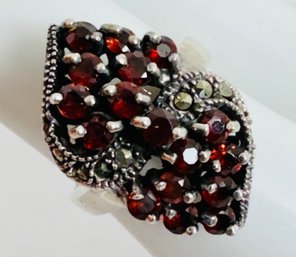 VINTAGE STERLING SILVER GARNET AND MARCASITE RING