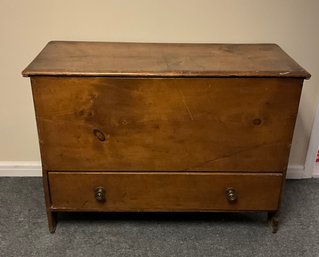 Antique Early American Pine Blanket Chest W/drawer