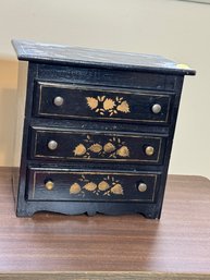 A MINIATURE HITCHCOCK STYLE CHEST