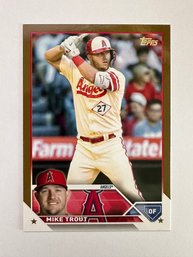 2023 Topps Series 1 Mike Trout Gold Parallel /2023