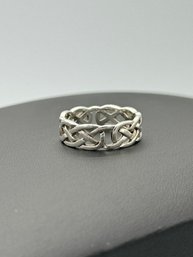 Solvar Ireland Celtic Knot Sterling Silver Ring
