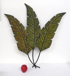 A Large Leafy Fern Metal Wall Sculpture/hanging