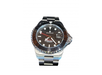 Steinhart  Ocean One 39 GMT Men's Watch - NEW In Box!  Black Ceramic Bezel MSRP $490  NEW IN BOX