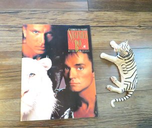 Siegfried & Roy 1991 Program & White Tiger Figure