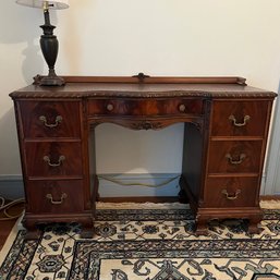 A 1920s American Knee Hole Desk - Mahogany - Glass Top