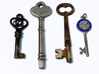 Antique And Vintage Keys Including Sterling Silver Las Vegas Key