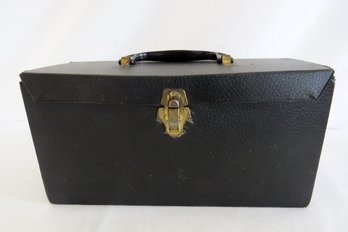 A Faux Leather 8 Track Tape Carry Case With 10 Country Tapes