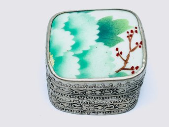 Vintage Chinese Porcelain Trinket Box