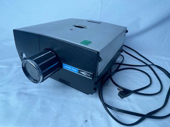 Sawyers Automatic Focus Projector