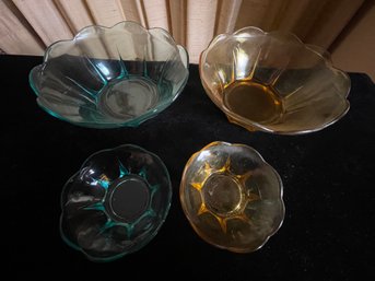 Set Of Anchor Hocking Bowls