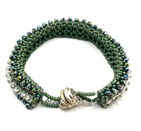 Beautiful Vintage  Green And Clear Beaded Magnetic Clasp Bracelet