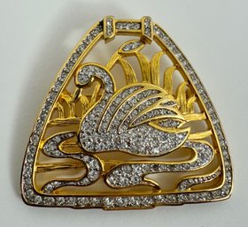 SIGNED BOLD ELEGANCE GOLD TONE WHITE STONE SWAN BROOCH