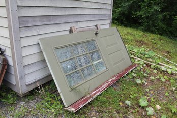 3'0 X 6'8' Exterior Door With Hinges, 1 Side Of Glass Is Shattered.  Good For Shed