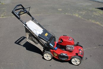 Newer Toro Recycler 22' Personal Pace Walk Behind Lawnmower With Rear Bagger & Instructions