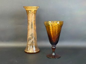 A Pair Of Lovely Vintage Vases In Amber Glass