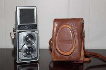 Vintage Kenflex Ken 6x6 TLR  Camera With Leather Case