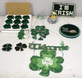 St Patrick's Day Decorations Box