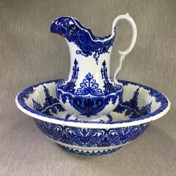 Beautiful CAULDON - ENGLAND Antique Blue & White Porcelain Pitcher & Bowl Set - Very Pretty Pattern & Color !