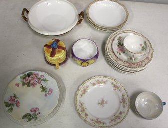 Lot Of 17 Dishes