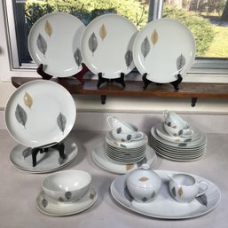 Rare Pattern ARZBERG Silver Leaf Only Made 1956-1960 - Partial Set Of Modern China - 30 Pieces With Serving