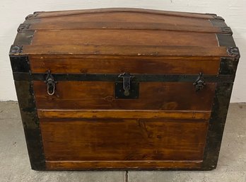 Nice Clean Early 20th Century Wooden Dome Top Trunk