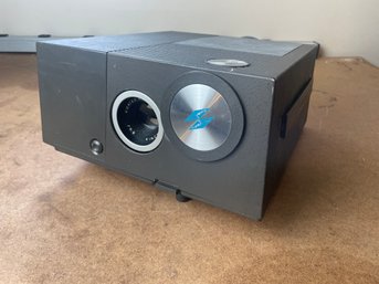 Sawyer 550R Projector