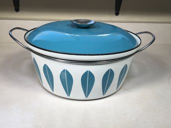 Large CATHRINEHOLM Dutch Oven - Blue & White Lotus Pattern - Made In Norway - Nice Large Size - Great Piece !