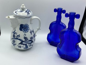 Blue Danube Coffee Pot & Pair Cobalt Blue Glass Violin Vases