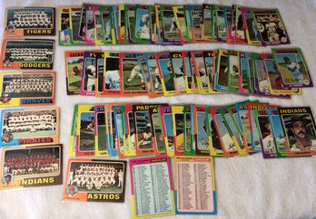 (88) 1975 Topps Baseball Cards