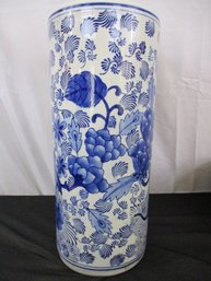 Traditional Chinese Blue And White Ceramic Umbrella Stand/Walking Stick Holder