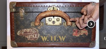 VINTAGE ANTIQUE LOUIS VUITTON MONOGRAMED TRAIN TRAVEL/TRUNK  CASE