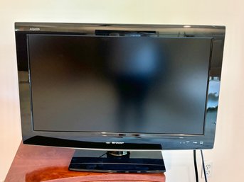 Sharp LC - 32' TV