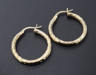 Beautiful Intricate 10k Yellow Gold Hoop Earrings