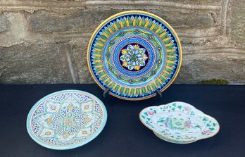 Chinese Famille Rose Porcelain Lobed Dish, Dipinto A Mano Daruta Geometric Plate & Italian Made Dish