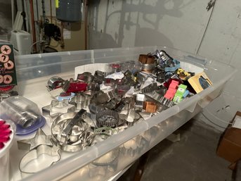 Tons Of Metal Cookie Cutters, Linzer Cutter & Tips