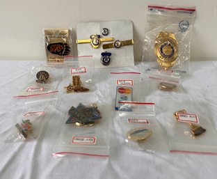 Lot Of Assorted Pins: Secret Service Dallas, State Of Illinois And More!