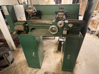 Grizzly G4000 Bench Lathe