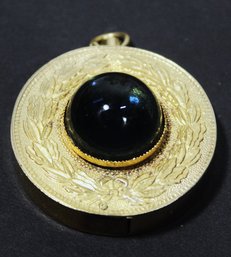 Vintage Gold Tone Pill Box Case Having Cabochon Glass Stone