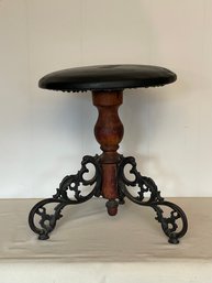 OLD ANTIQUE ADJUSTABLE VICTORIAN PIANO STOOL WITH CAST IRON LEGS