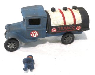 Cast Iron Texaco Gas Blue Tankerwzs Truck With Driver