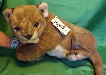 1983 Avanti African Lion Cub Lifelike Stuffed Zoo Plush Toy