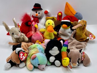 15 Beanie Babies Stuffed Animals, Almost All With Tags