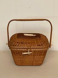 Vintage Nantucket Basket Purse With Whale