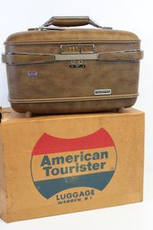 Vintage Mid Century American Tourister Birchwood Train Makeup Case In It's Original Box