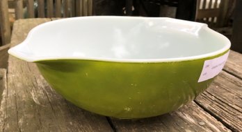 Mid Century Pyrex Green 10' Bowl