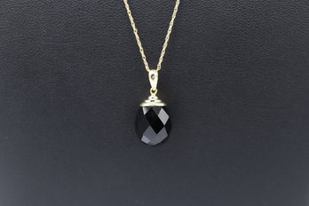 Elegant Black Onyx & 14k Yellow Gold Pendant Necklace